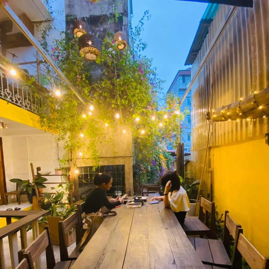 Chu Nhat Cafe & Homestay - 12 Ngo 41 Duong Lang - Co So 1 Hanoi Kültér fotó