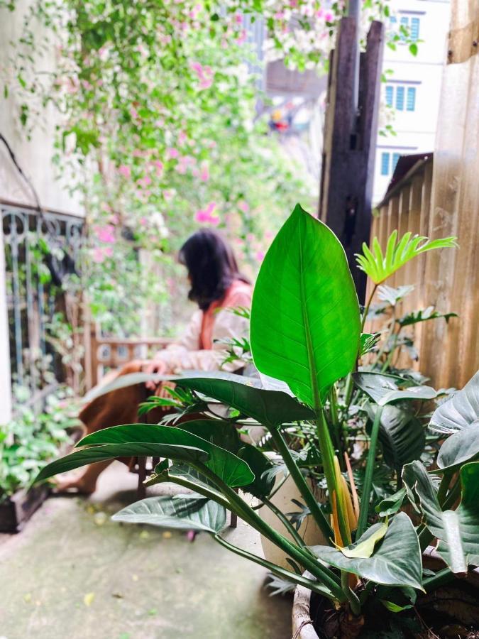 Chu Nhat Cafe & Homestay - 12 Ngo 41 Duong Lang - Co So 1 Hanoi Kültér fotó